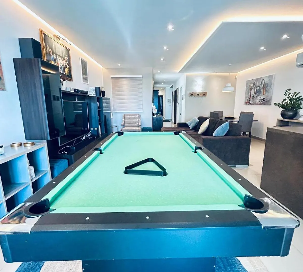 St Julians 2Br Luxury Apartment St. Julian's