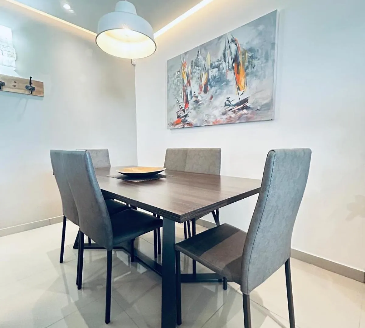 St Julians 2Br Luxury Apartment St. Julian's